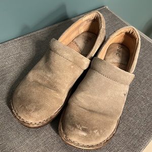 BOC slip-on clogs